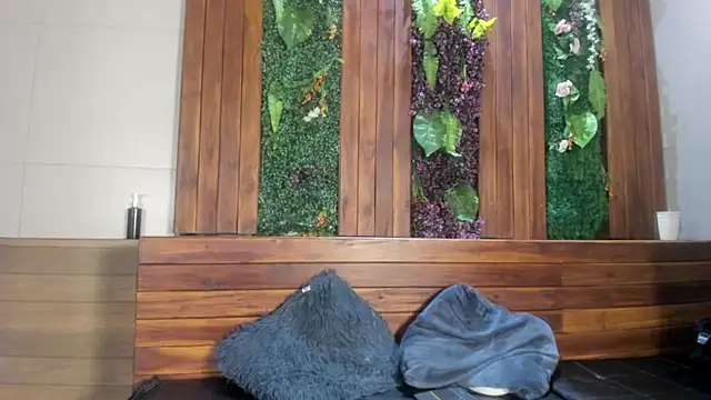 AustinJones  online show from 21, 12, 2025