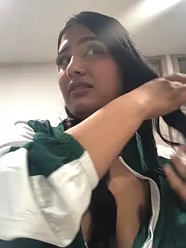 Miia Parker online show from 24, 11, 2025