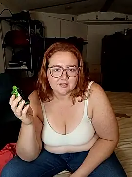 XEmoxkittyx online show from 12, 2, 2026