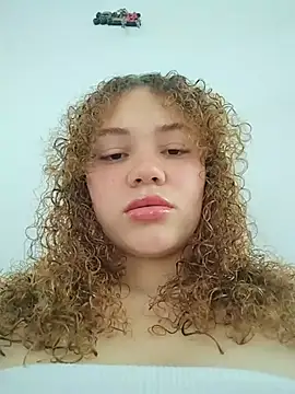 Snapshot of SirenRouge_69 chatting on 15, 1, 2026 SirenRouge 69 online show from 15, 1, 2026