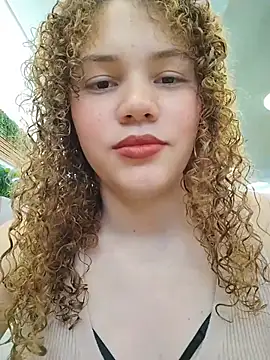 Snapshot of SirenRouge_69 chatting on 2, 2, 2026 SirenRouge 69 online show from 2, 2, 2026