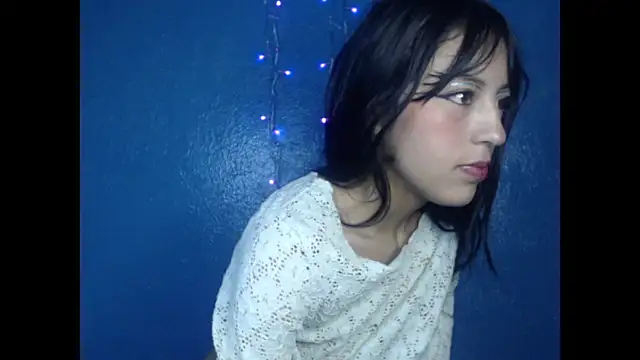 Snapshot of Afrodita_777750 chatting on 12, 9, 2025 Afrodita 777750 online show from 12, 9, 2025