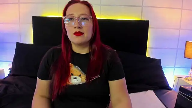 fieryluciana online show from 16, 10, 2025