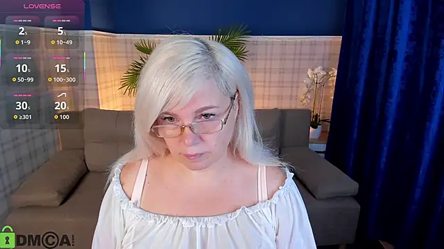 Hella Fabel online show from 22, 11, 2025