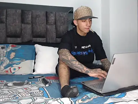 Snapshot of cash_masters777 chatting on 16, 9, 2025 cash masters777 online show from 16, 9, 2025