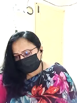 Snapshot of Ananya_flower chatting on 6, 10, 2025 Ananya flower online show from 6, 10, 2025