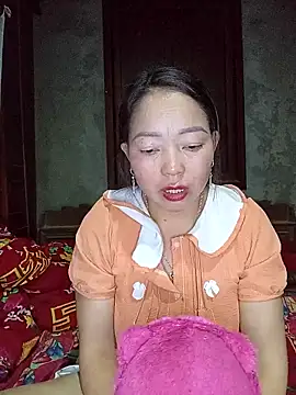 Snapshot of _Helala_ chatting on 11, 9, 2025 Helala online show from 11, 9, 2025