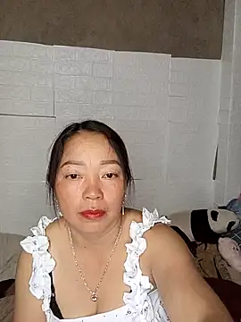 Snapshot of _Helala_ chatting on 15, 9, 2025 Helala online show from 15, 9, 2025