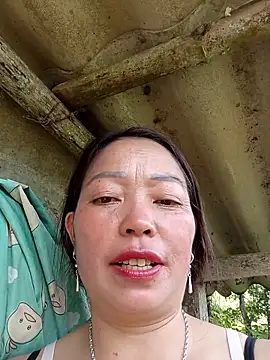 Snapshot of _Helala_ chatting on 19, 9, 2025 Helala online show from 19, 9, 2025