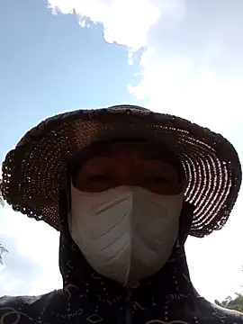 Snapshot of _Helala_ chatting on 21, 9, 2025 Helala online show from 21, 9, 2025