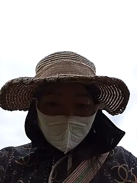 Snapshot of _Helala_ chatting on 24, 9, 2025 Helala online show from 24, 9, 2025