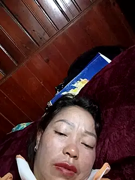 Snapshot of _Helala_ chatting on 29, 9, 2025 Helala online show from 29, 9, 2025