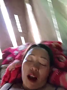 Snapshot of _Helala_ chatting on 13, 10, 2025 Helala online show from 13, 10, 2025