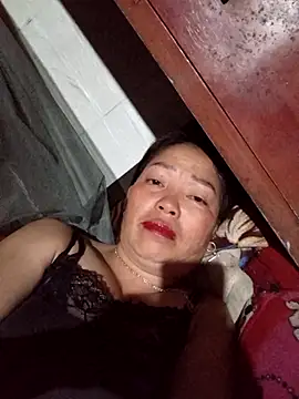 Snapshot of _Helala_ chatting on 16, 10, 2025 Helala online show from 16, 10, 2025