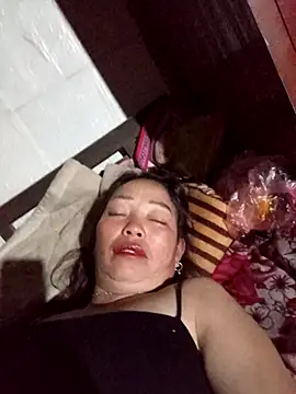 Snapshot of _Helala_ chatting on 22, 10, 2025 Helala online show from 22, 10, 2025