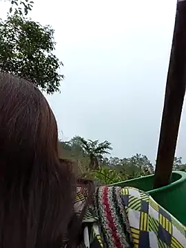 Snapshot of _Helala_ chatting on 28, 10, 2025 Helala online show from 28, 10, 2025