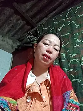 Snapshot of _Helala_ chatting on 29, 10, 2025 Helala online show from 29, 10, 2025