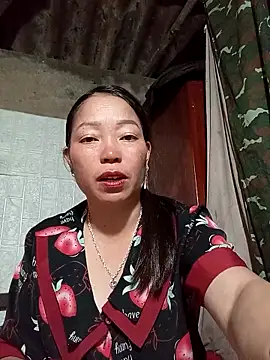 Snapshot of _Helala_ chatting on 1, 11, 2025 Helala online show from 1, 11, 2025