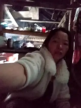 Snapshot of _Helala_ chatting on 3, 11, 2025 Helala online show from 3, 11, 2025