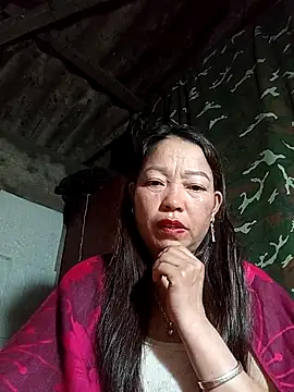 Snapshot of _Helala_ chatting on 7, 11, 2025 Helala online show from 7, 11, 2025