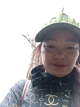 Snapshot of _Helala_ chatting on 15, 11, 2025 Helala online show from 15, 11, 2025