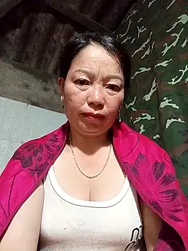 Snapshot of _Helala_ chatting on 15, 11, 2025 Helala online show from 15, 11, 2025