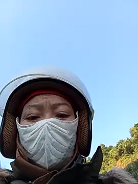 Snapshot of _Helala_ chatting on 29, 11, 2025 Helala online show from 29, 11, 2025