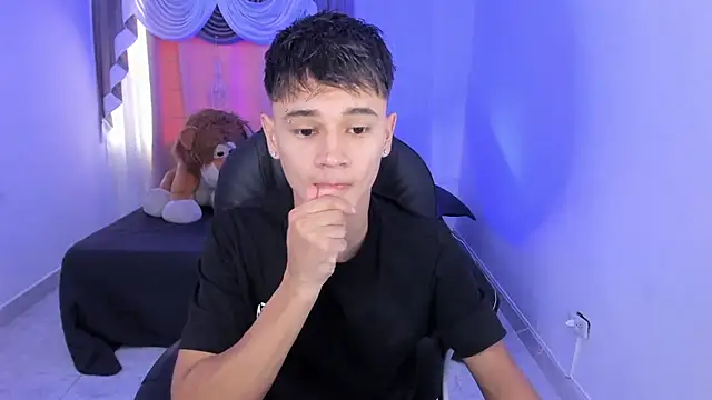 Snapshot of Aron_Boyy chatting on 21, 2, 2026 Aron Boyy online show from 21, 2, 2026