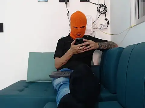 Snapshot of Warmteam777 chatting on 28, 9, 2025 Warmteam777 online show from 28, 9, 2025