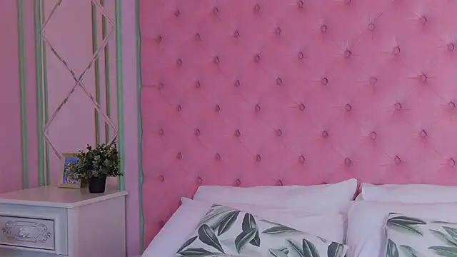 Sky Cutie online show from 12, 4, 2026