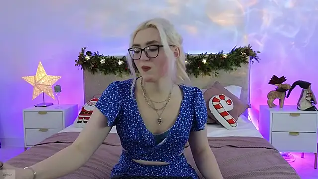 Snapshot of Jules_night chatting on 18, 12, 2025 Jules night online show from 18, 12, 2025