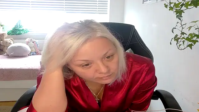 Linsy Kim online show from 11, 2, 2026