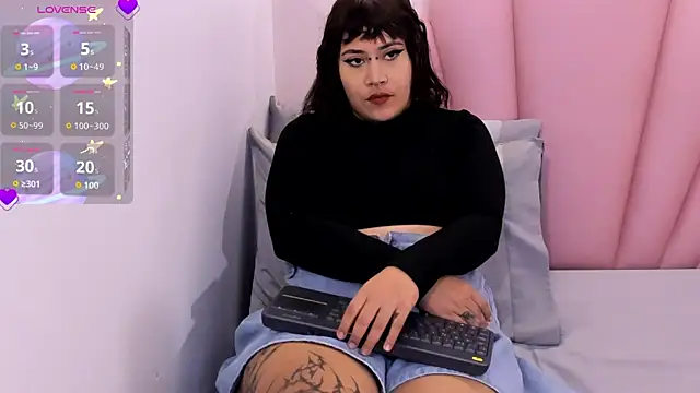 mia yeager online show from 11, 9, 2025