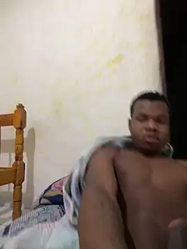 Snapshot of leumas_gg chatting on 22, 10, 2025 leumas gg online show from 22, 10, 2025