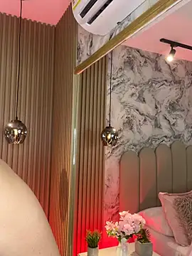 Snapshot of MellanyStorm chatting on 6, 11, 2025 MellanyStorm online show from 6, 11, 2025