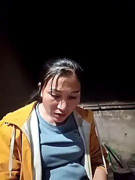 YAYAA-502 online show from 17, 11, 2025