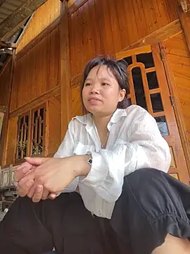 Snapshot of Ngoc-bbi chatting on 5, 5, 2026 Ngoc-bbi online show from 5, 5, 2026