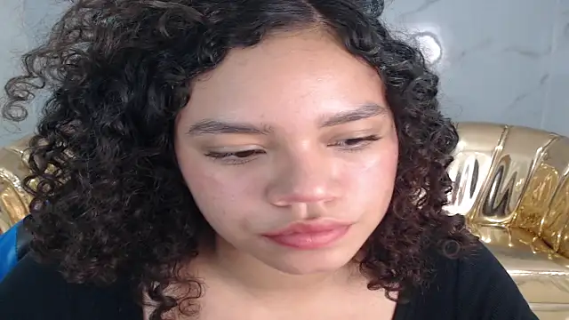 Snapshot of Canela_s1 chatting on 5, 11, 2025 Canela s1 online show from 5, 11, 2025