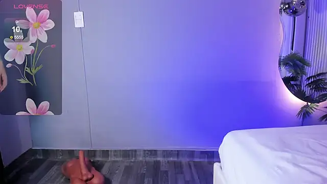 Snapshot of MariathLittle chatting on 25, 11, 2025 MariathLittle online show from 25, 11, 2025