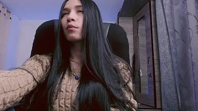 Snapshot of scarlett_vonrose chatting on 8, 9, 2025 scarlett vonrose online show from 8, 9, 2025