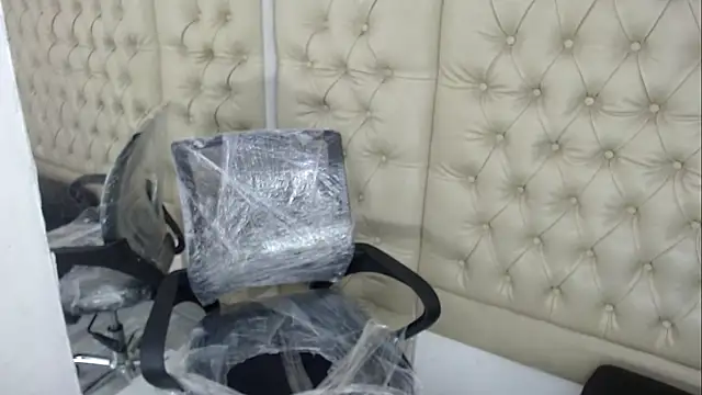 JessicaHott01 online show from 4, 12, 2025