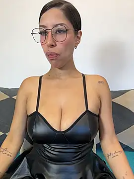 Snapshot of luvely chatting on 12, 6, 2026 luvely online show from 12, 6, 2026