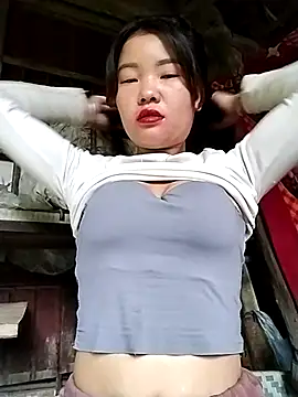 Snapshot of lylylove chatting on 27, 9, 2025 lylylove online show from 27, 9, 2025