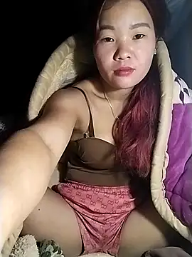 Snapshot of lylylove chatting on 17, 12, 2025 lylylove online show from 17, 12, 2025