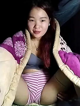 Snapshot of lylylove chatting on 22, 12, 2025 lylylove online show from 22, 12, 2025