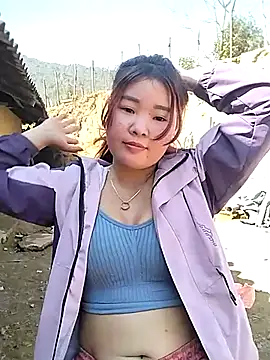 Snapshot of lylylove chatting on 5, 2, 2026 lylylove online show from 5, 2, 2026