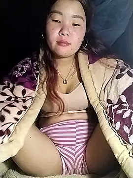 Snapshot of lylylove chatting on 9, 2, 2026 lylylove online show from 9, 2, 2026