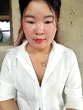 lylylove online show from 18, 5, 2026