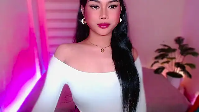 Snapshot of MissRumi_Hunter chatting on 17, 5, 2026 MissRumi Hunter online show from 17, 5, 2026