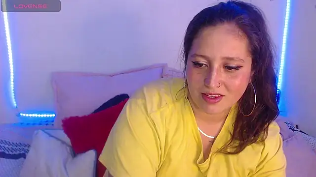 nahomy jonhs online show from 13, 10, 2025